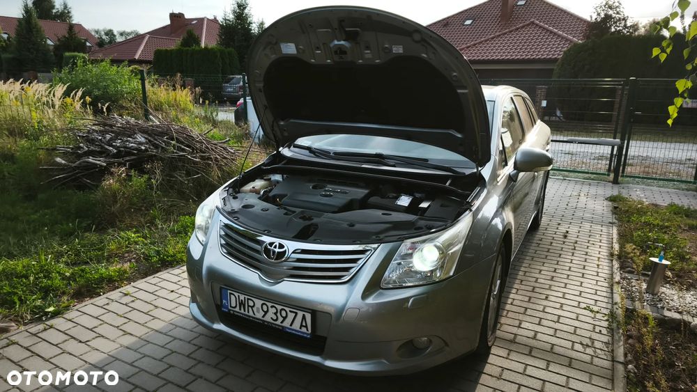 Toyota Avensis - 15