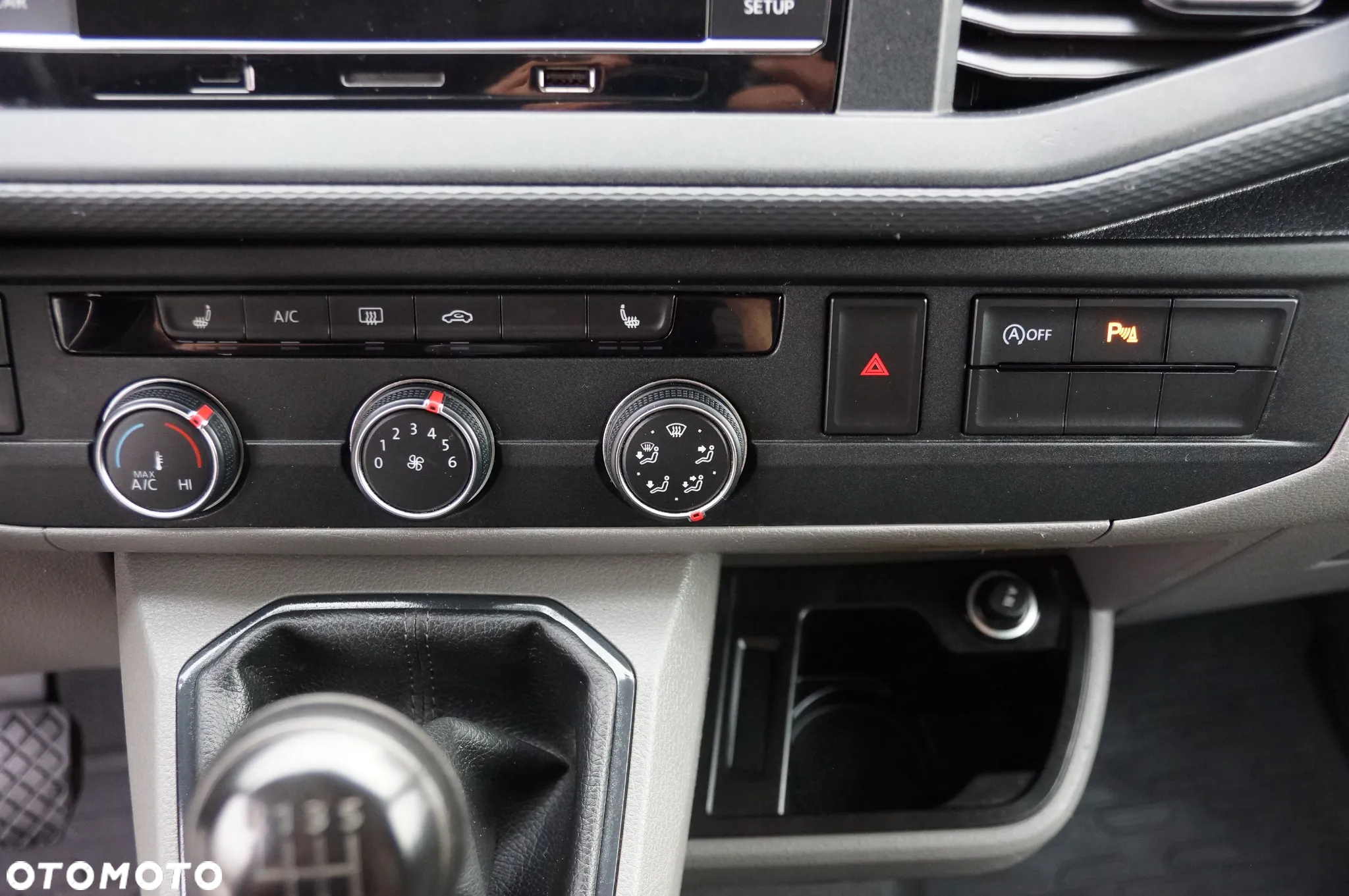 Volkswagen Transporter - 16
