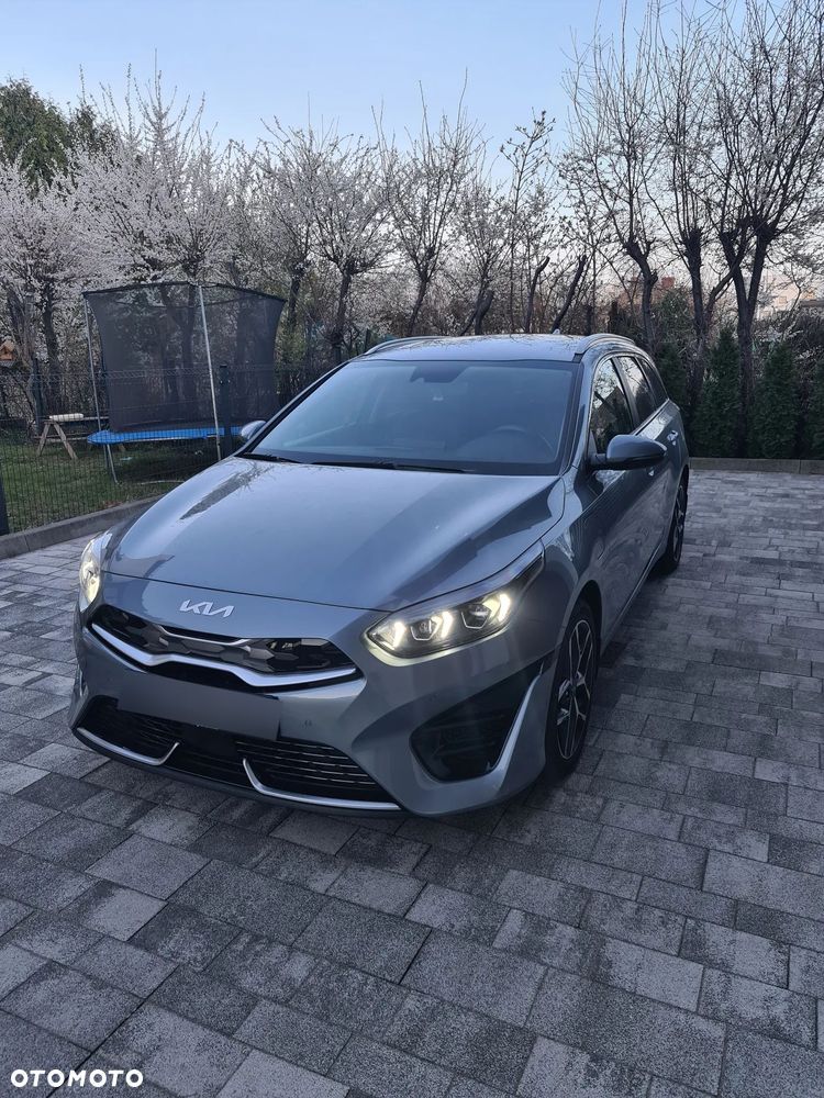 Kia Ceed - 1