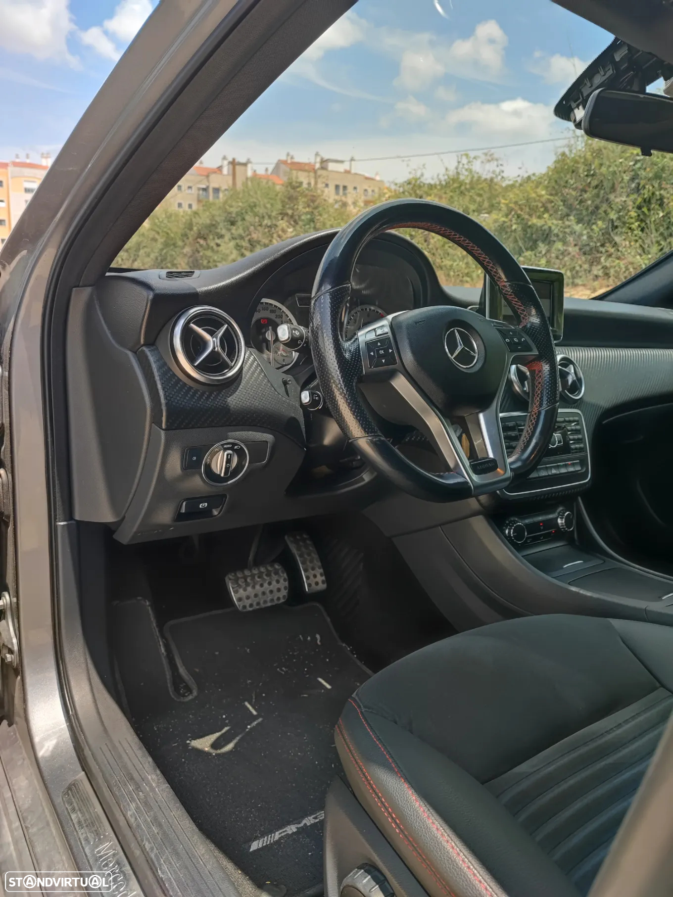 Mercedes-Benz A 180 CDI 7G-DCT AMG Line - 28