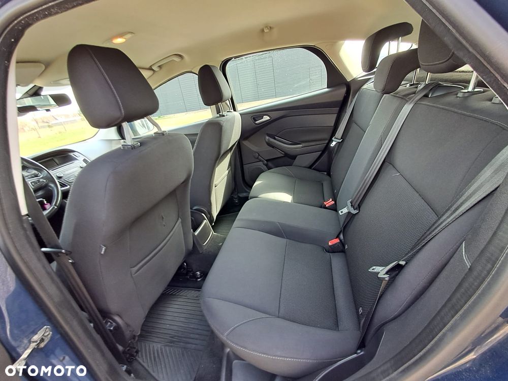 Ford Focus - 24