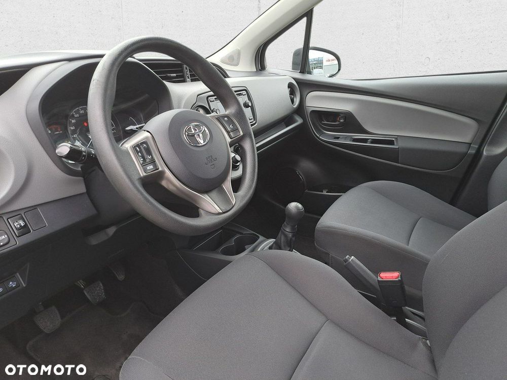 Toyota Yaris - 14