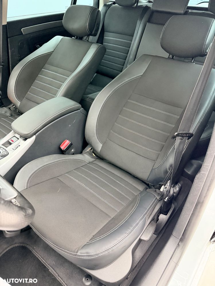 Renault Laguna dCi 110 FAP Dynamique - 16