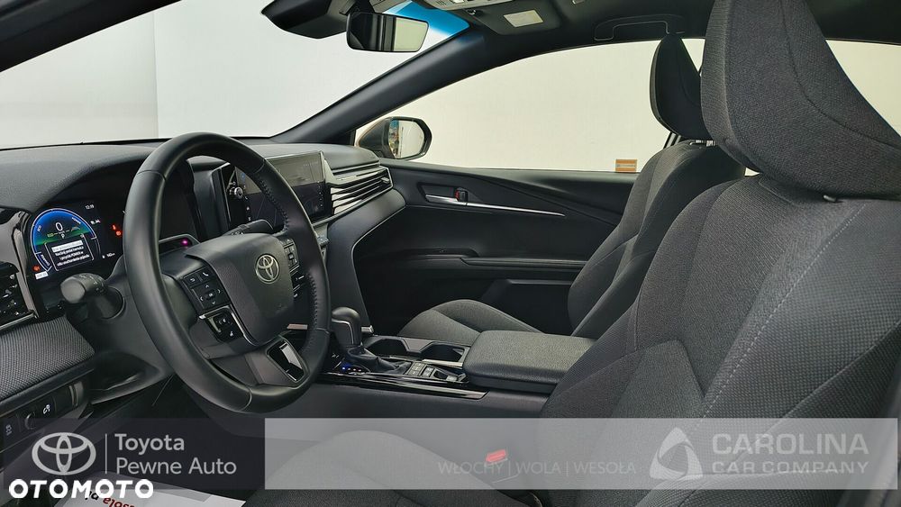 Toyota Camry - 10