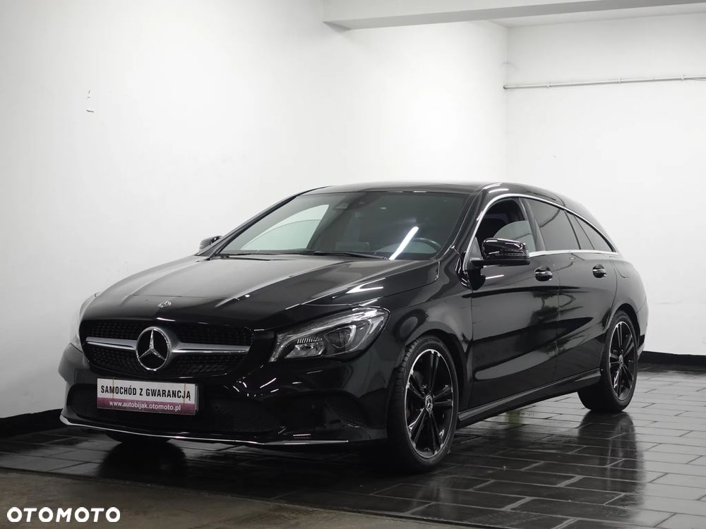 Mercedes-Benz CLA 180 7G-DCT - 1