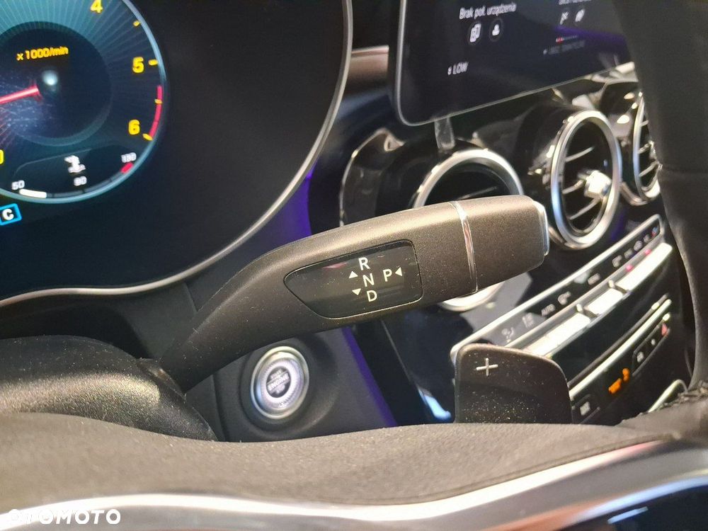 Mercedes-Benz GLC - 21