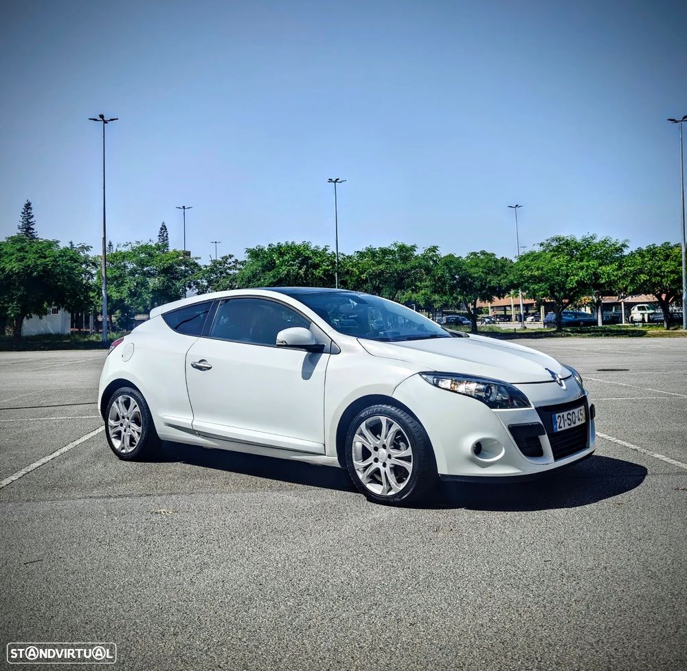 Renault Mégane Coupe Energy dCi 110 FAP Start & Stop GT Line - 29