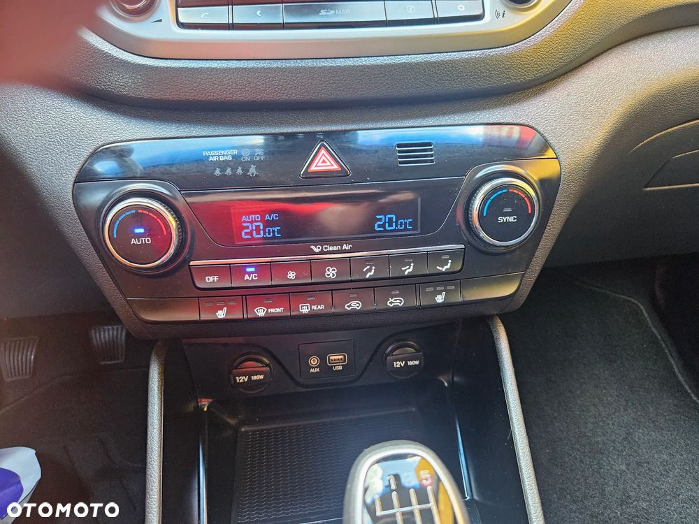 Hyundai Tucson blue 1.6 GDi 2WD Navi - 11