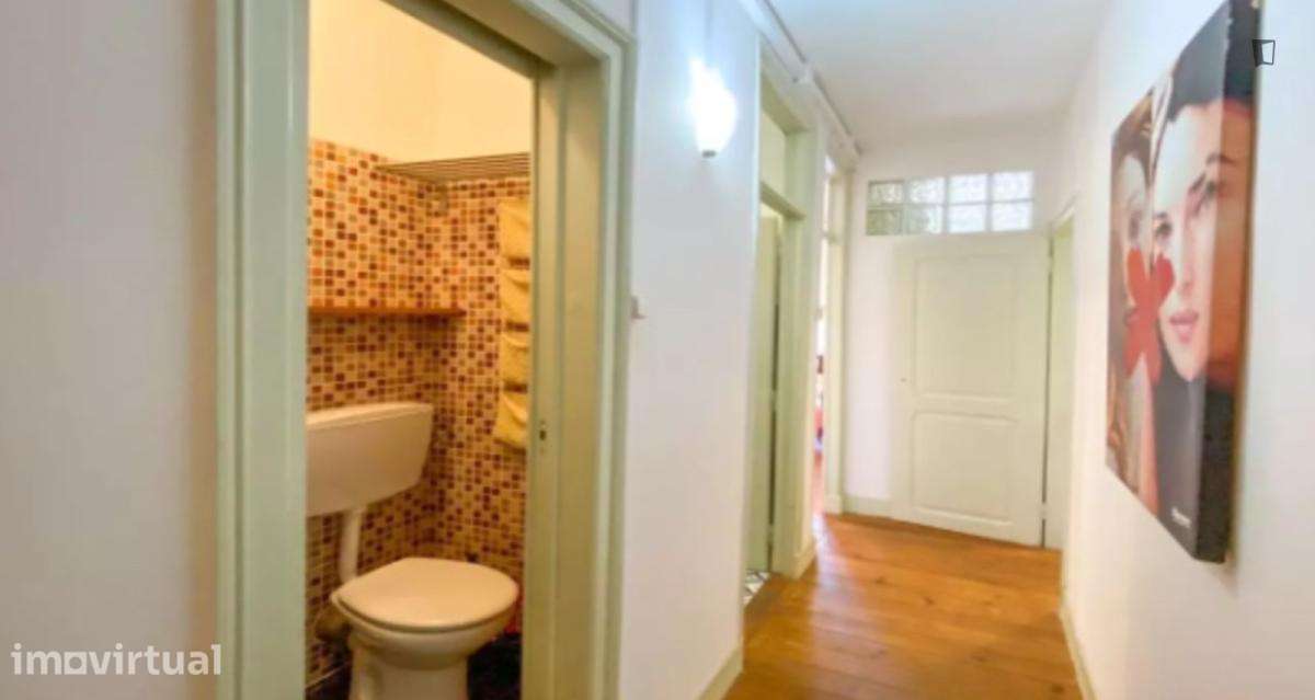 Quarto - localizado em Arroios Lisbon - Grande imagem: 5/7