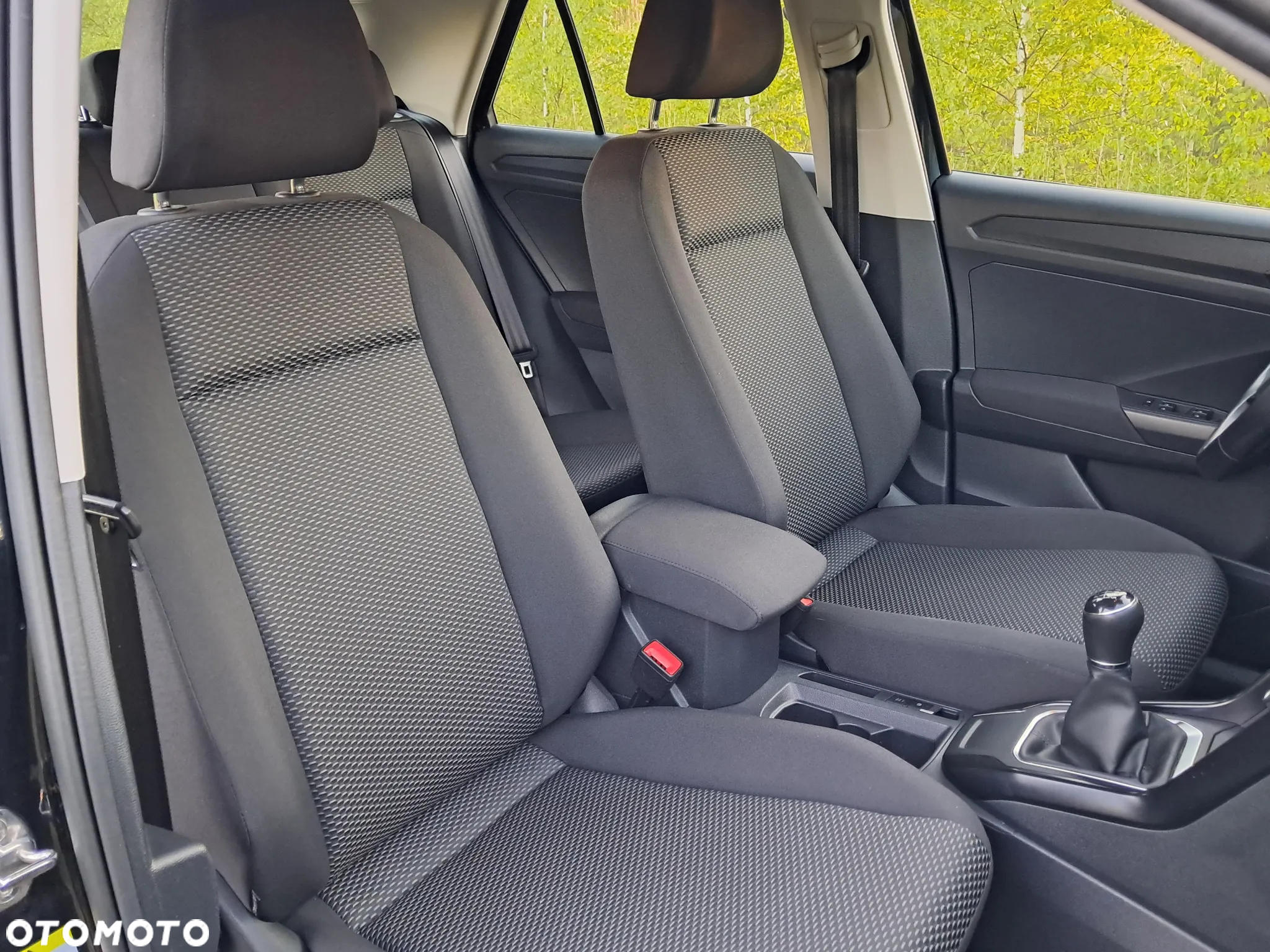 Volkswagen T-Roc 2.0 TDI SCR ACTIVE - 9