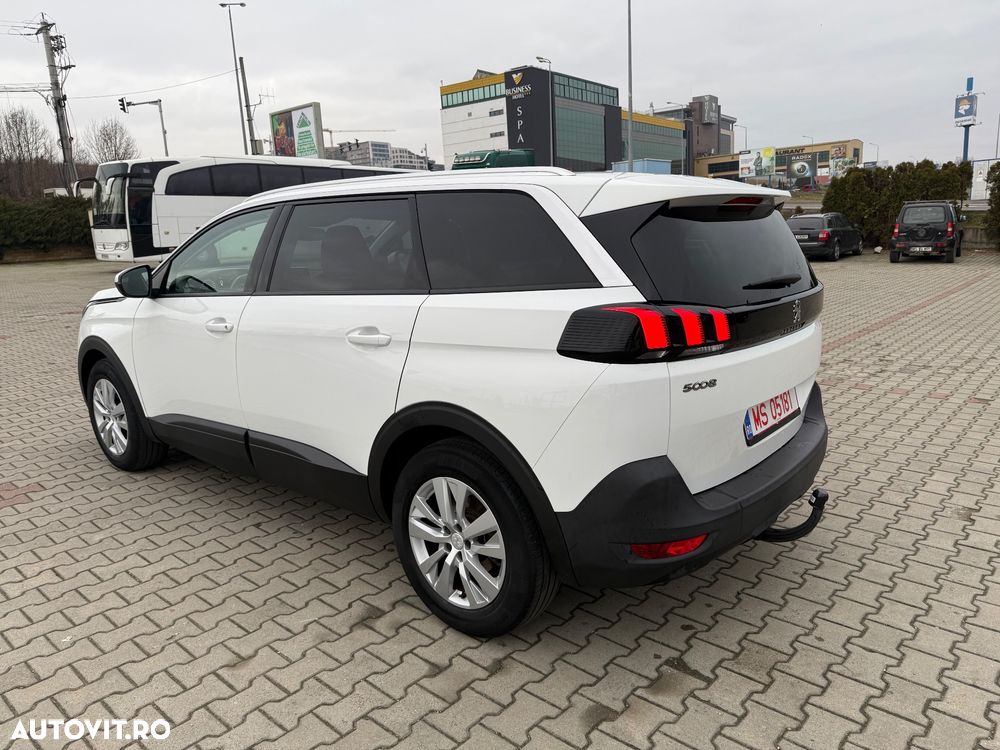 Peugeot 3008 1.2 PureTech 130 EAT8 Allure Pack - 9