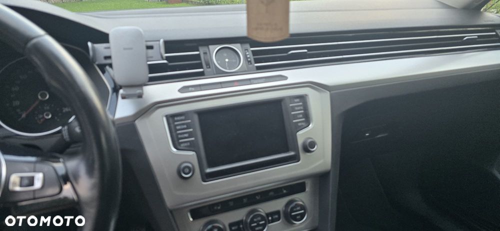 Volkswagen Passat 2.0 TDI BMT Comfortline - 3