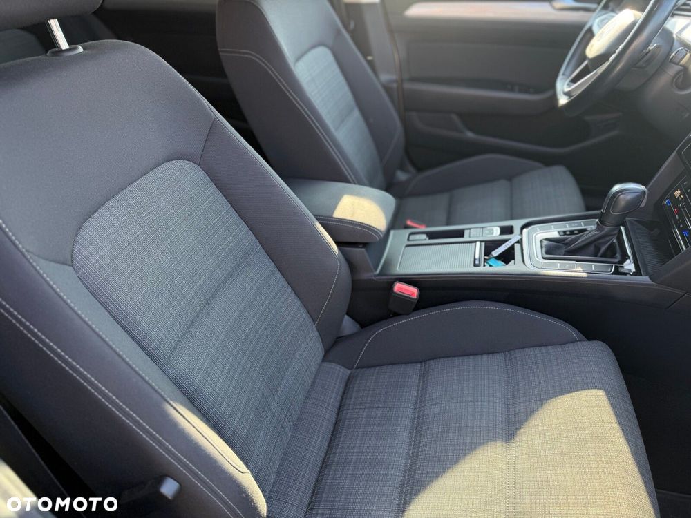 Volkswagen Passat 2.0 TSI Business DSG - 23