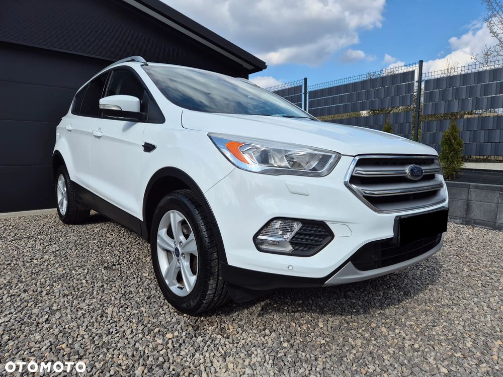 Ford Kuga 1.5 EcoBoost 2x4 Titanium