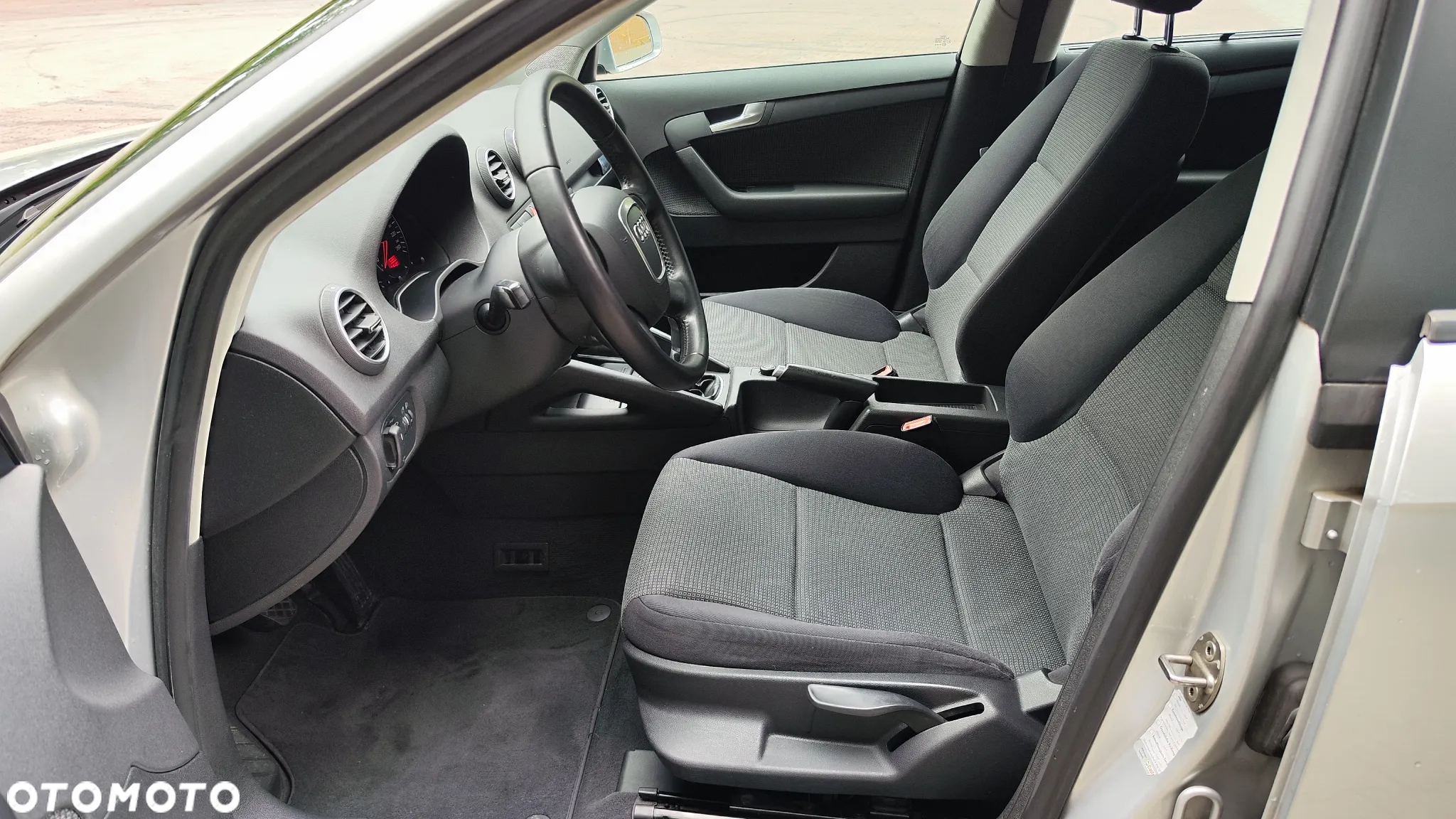 Audi A3 1.6 Attraction - 17