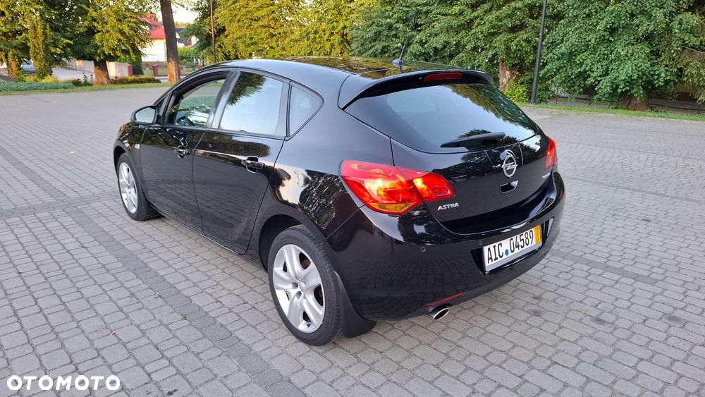 Opel Astra 1.4 T Cosmo - 1