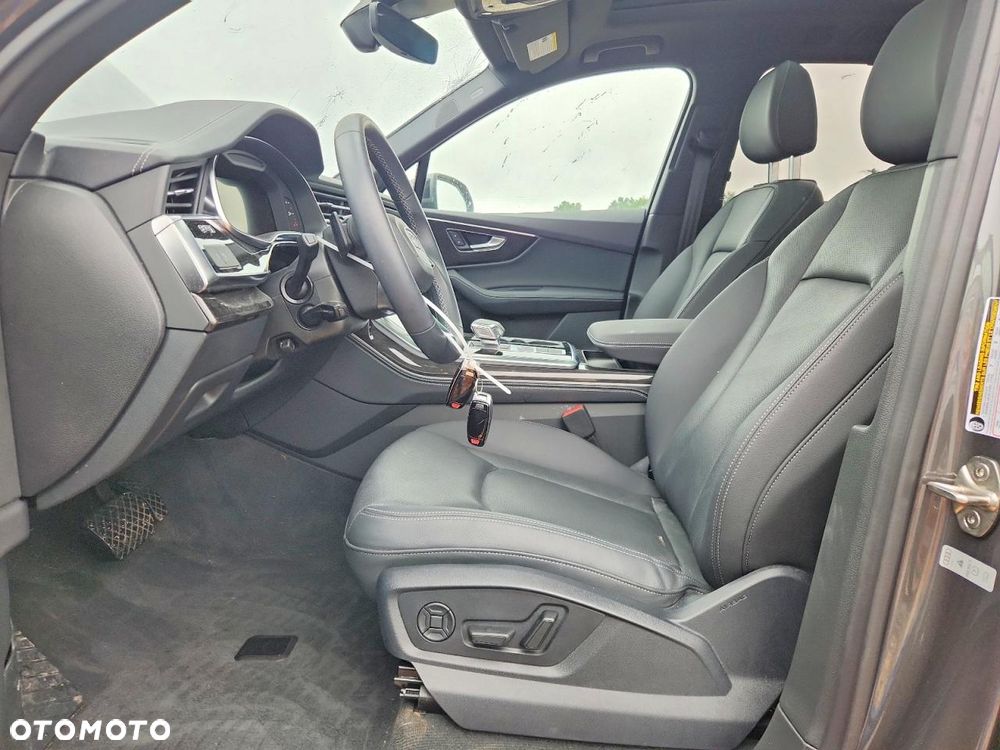 Audi Q7 - 8
