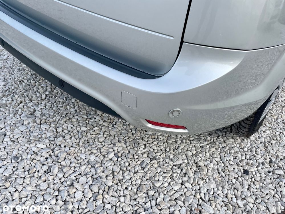 Ford Focus 1.6 16V Fun - 15