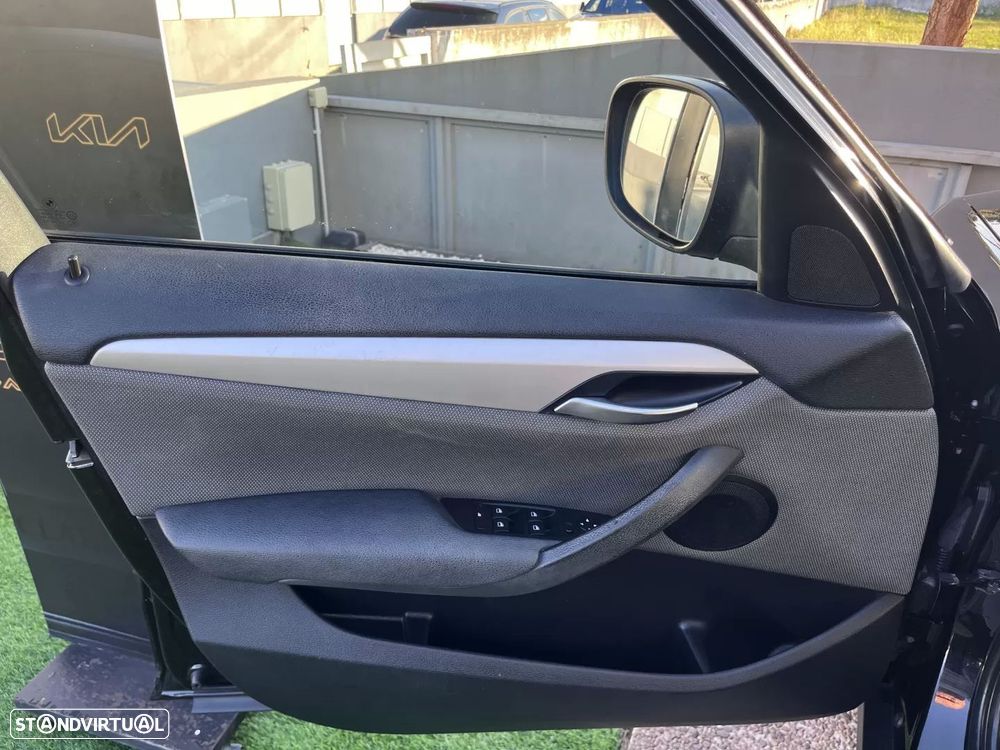 BMW X1 18 d sDrive Line Sport - 24