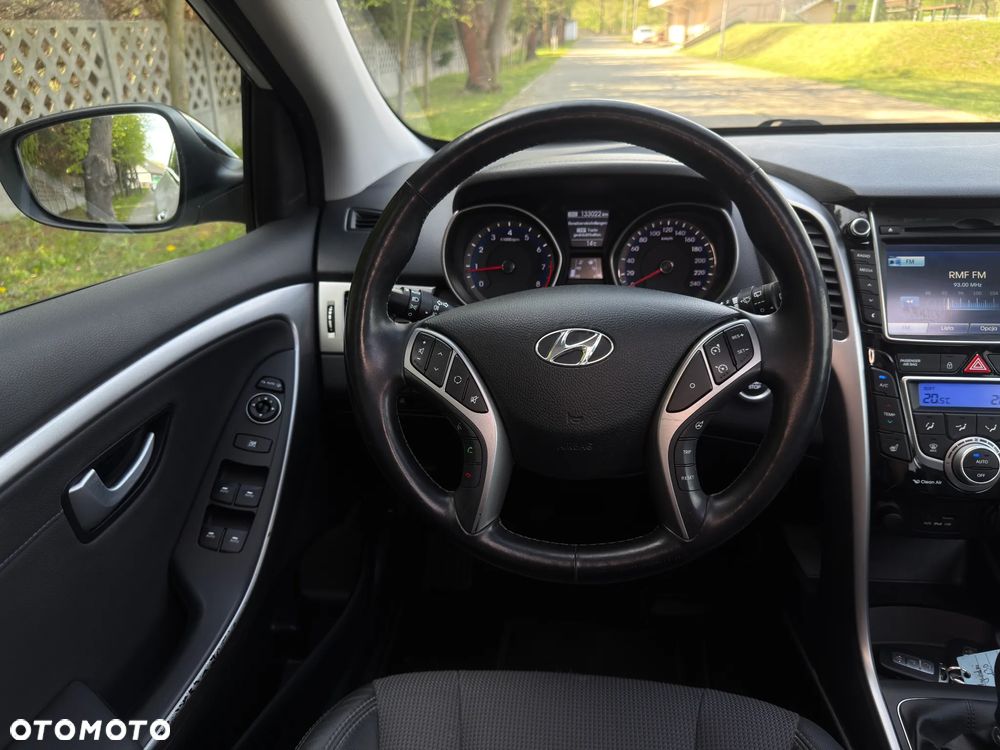 Hyundai i30 1.6 GDI Premium - 17
