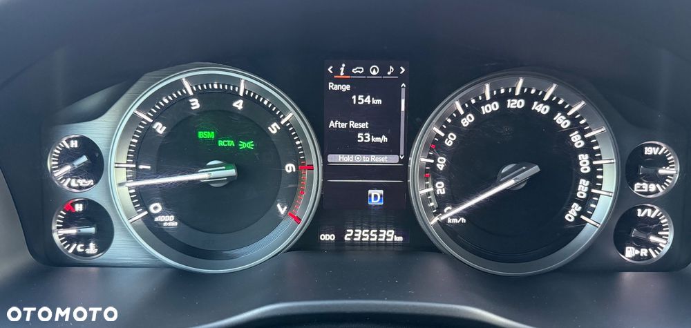 Toyota Land Cruiser LC 4.6 Limited 7os - 35