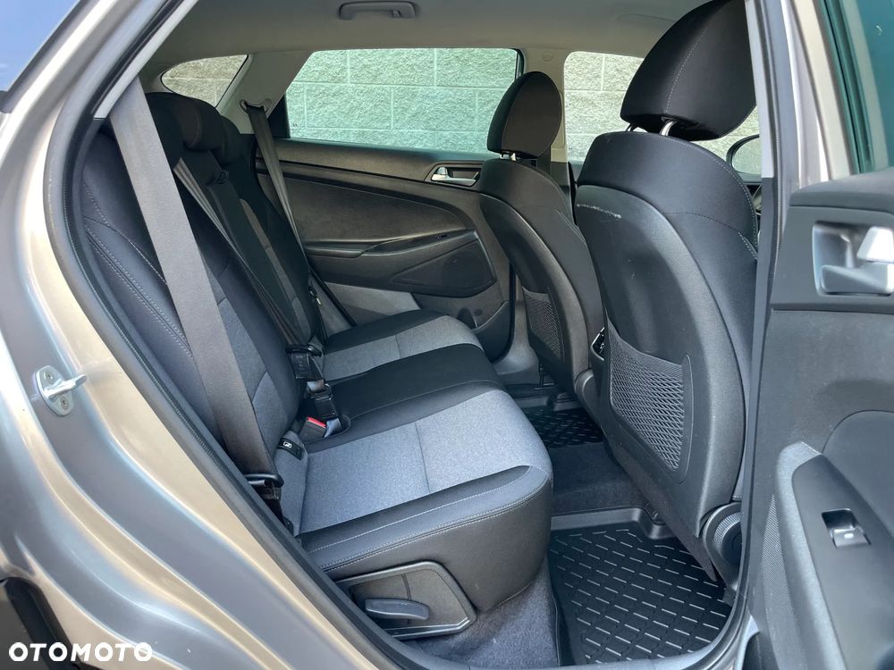 Hyundai Tucson blue 1.6 CRDi 2WD Trend - 13