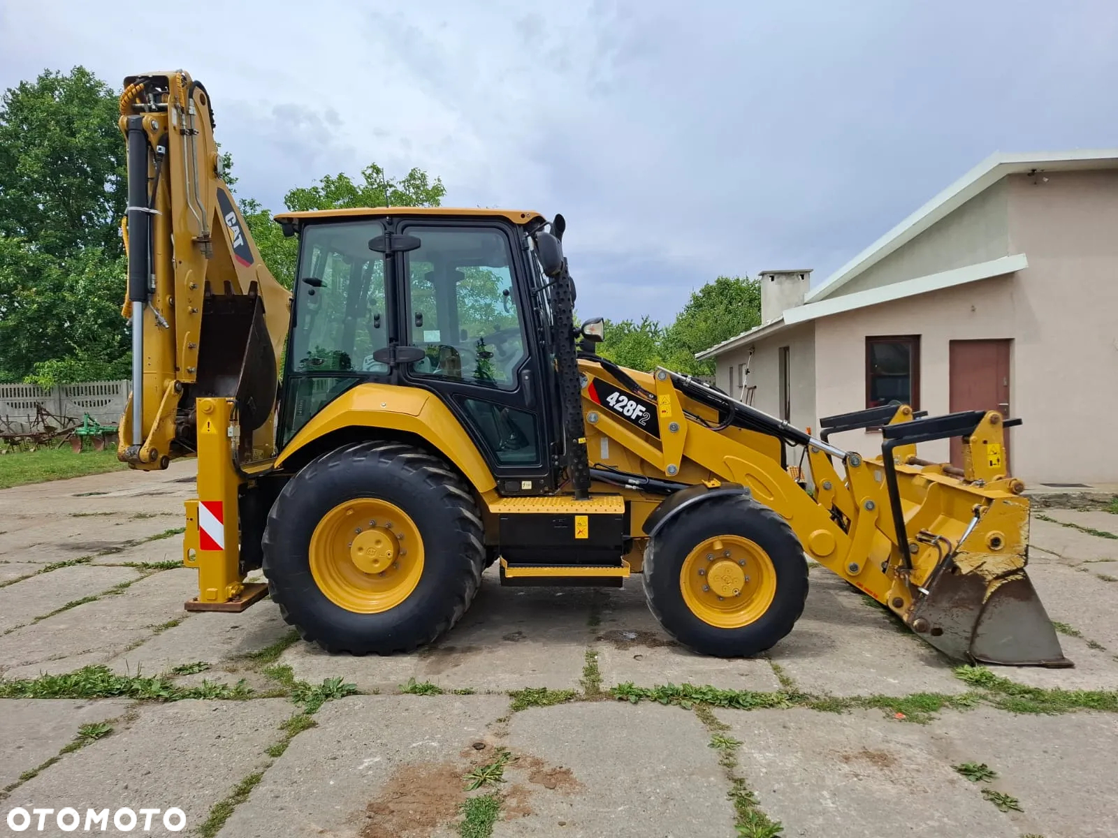 Caterpillar 428F2 - 3
