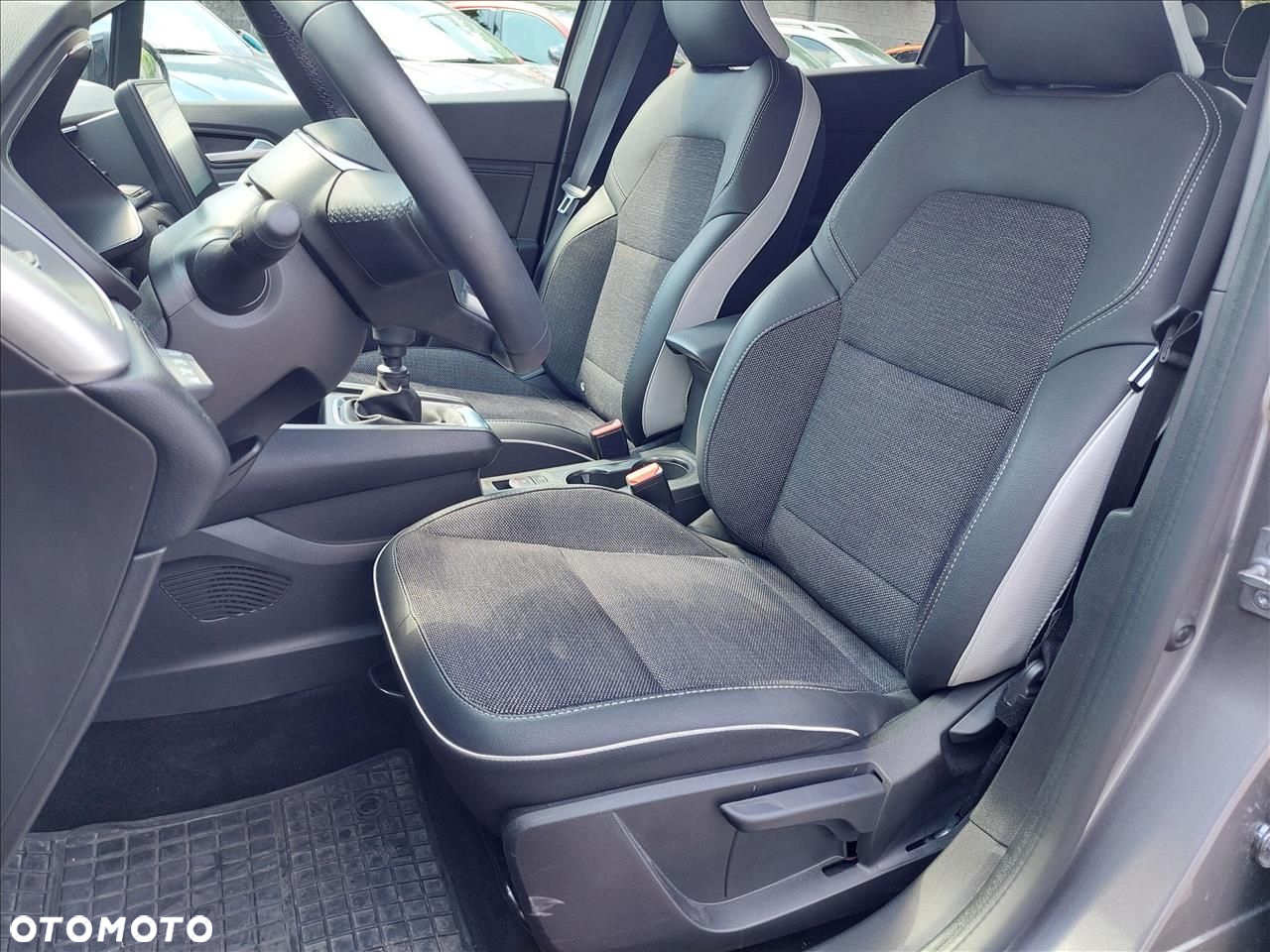 Renault Captur - 5