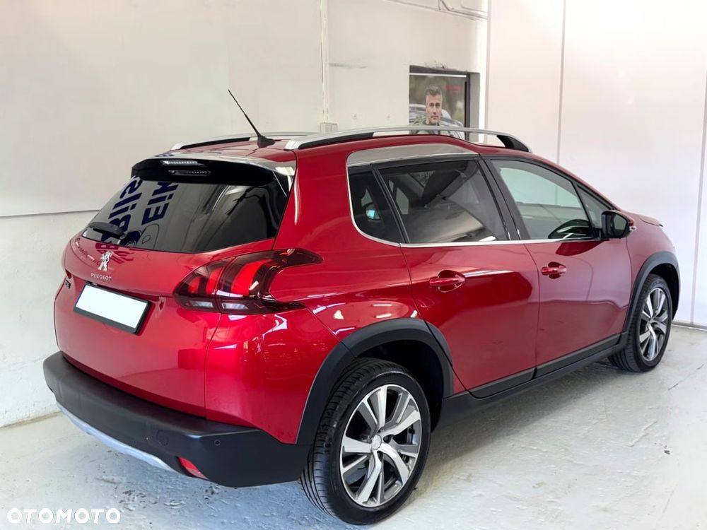 Peugeot 2008 1.2 Pure Tech Allure S&S EAT6 - 5