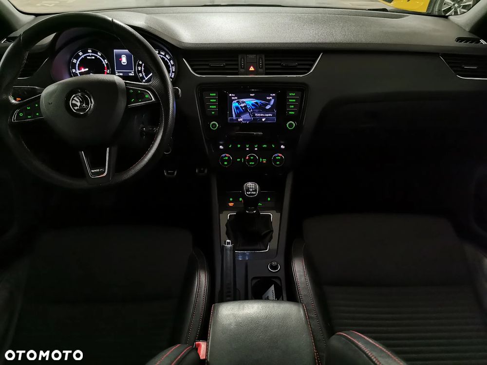 Skoda Octavia 2.0 TSI RS - 5