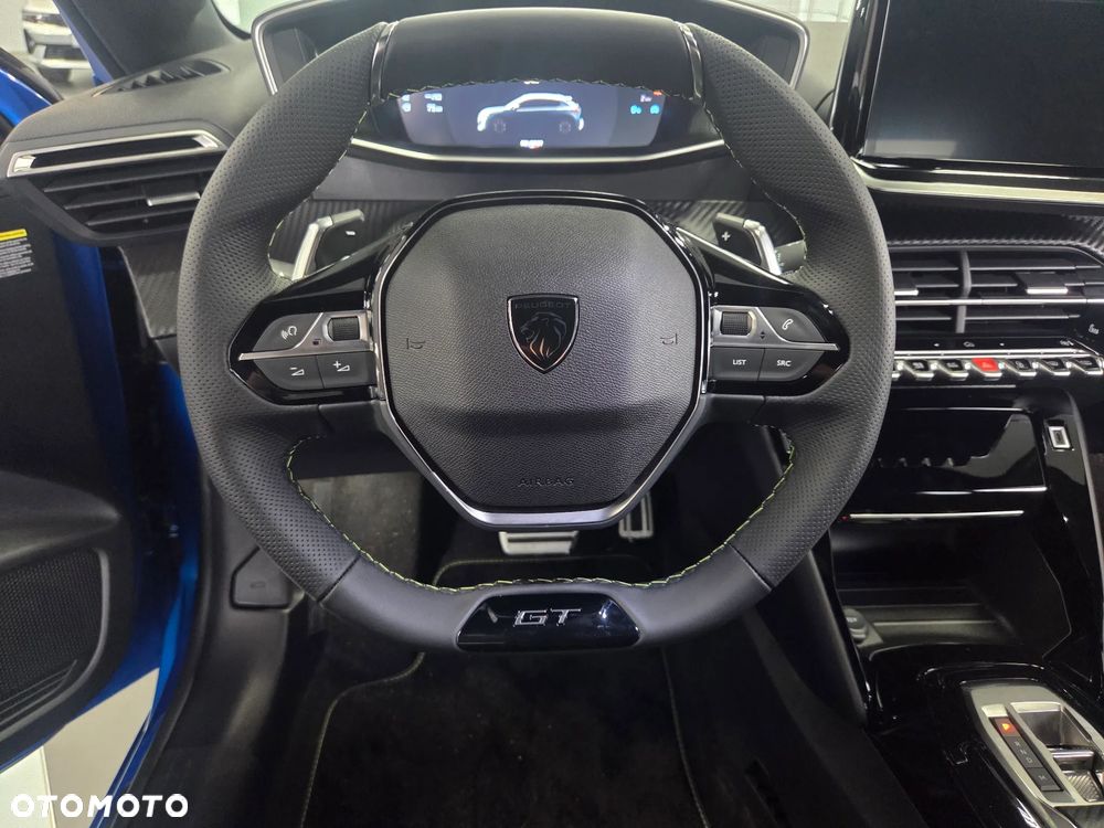 Peugeot 208 1.2 mHEV GT - 11