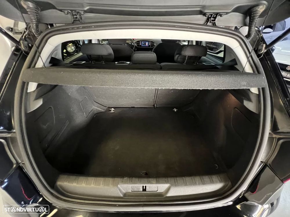 Peugeot 308 1.2 PureTech Style J17 - 37