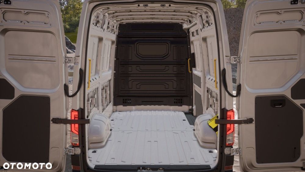 Volkswagen Crafter FURGON 3.640 35 2.0 TDI 103 kW 6-G - 11