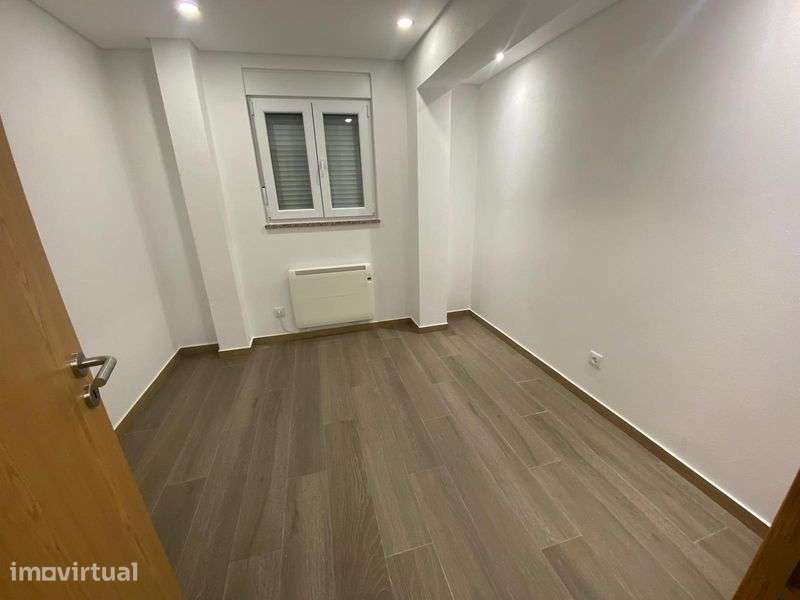 T2 renovado zona sossegada - Grande imagem: 4/7