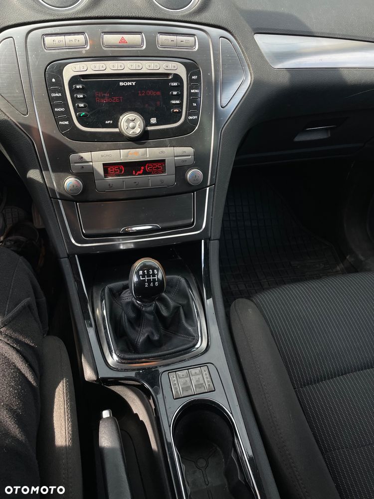 Ford Mondeo 2.0 TDCi Titanium - 17