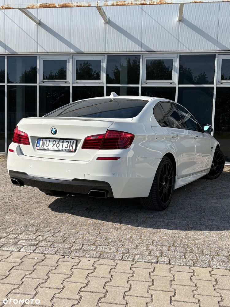BMW Seria 5 M550d xDrive - 16