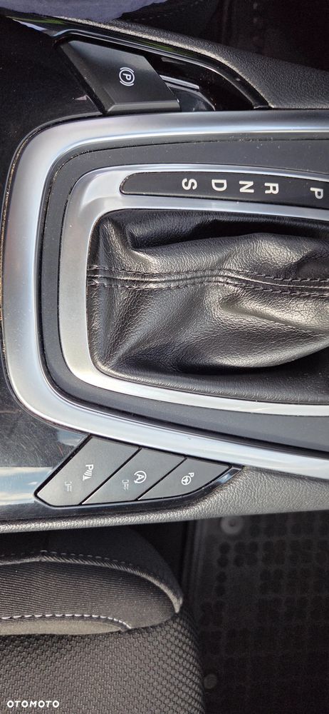 Ford S-Max 2.0 TDCi Titanium PowerShift - 7