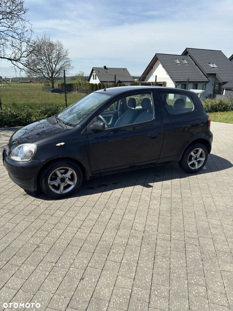 Toyota Yaris 1.3 Sol - 4