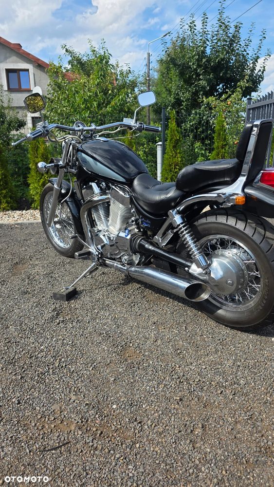Suzuki Intruder - 18