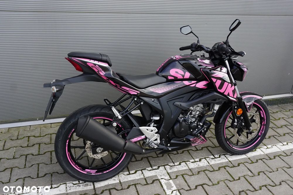 Suzuki GSX - 3
