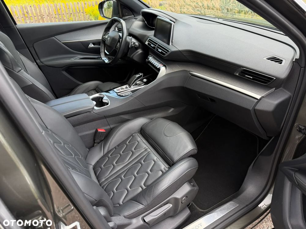 Peugeot 3008 1.6 PureTech Hybrid4 PHEV GT S&S EAT8 - 31