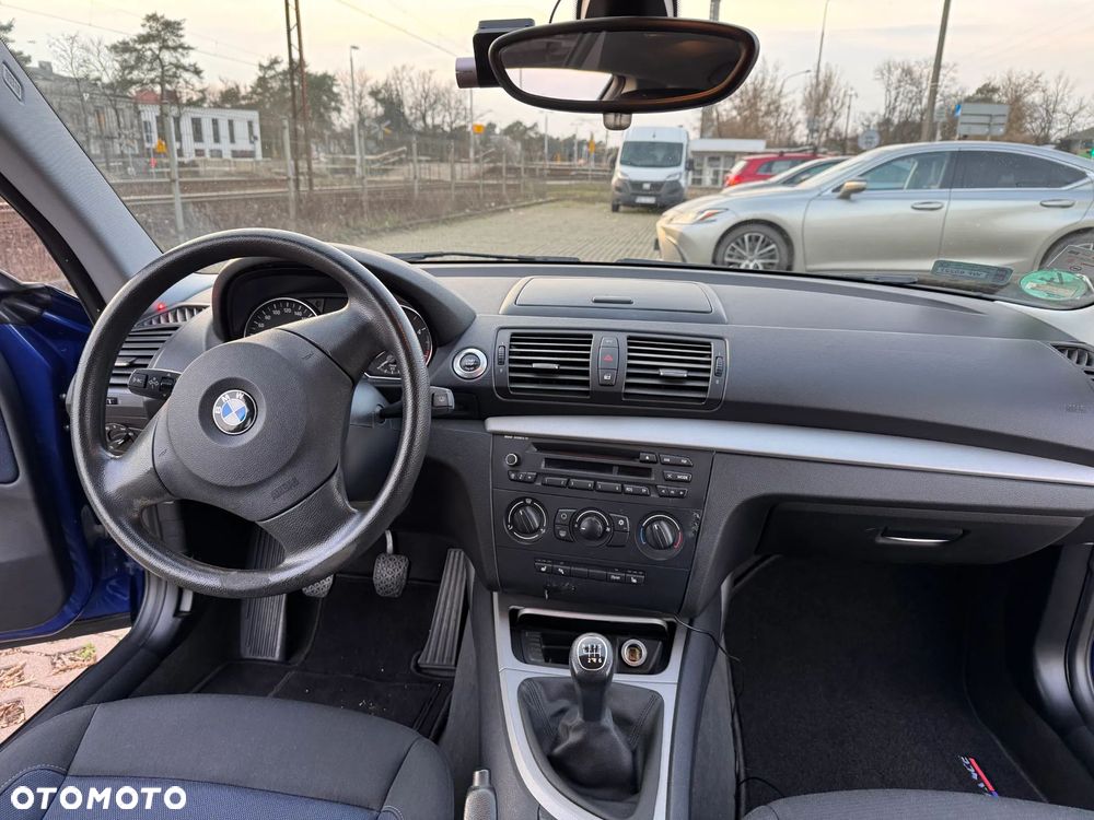 BMW Seria 1 118d DPF - 17