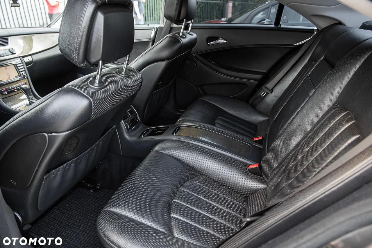 Mercedes-Benz CLS 350 CGI 7G-TRONIC Grand Edition - 25