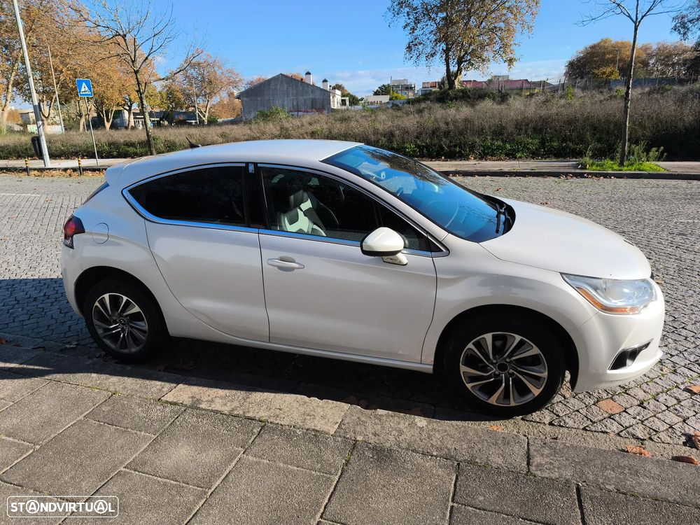 Citroën DS4 1.6 HDi So Chic - 36