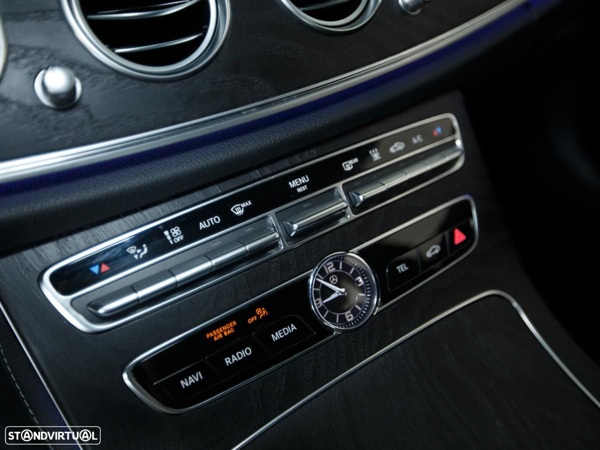 Mercedes-Benz E 300 de AMG Line - 18