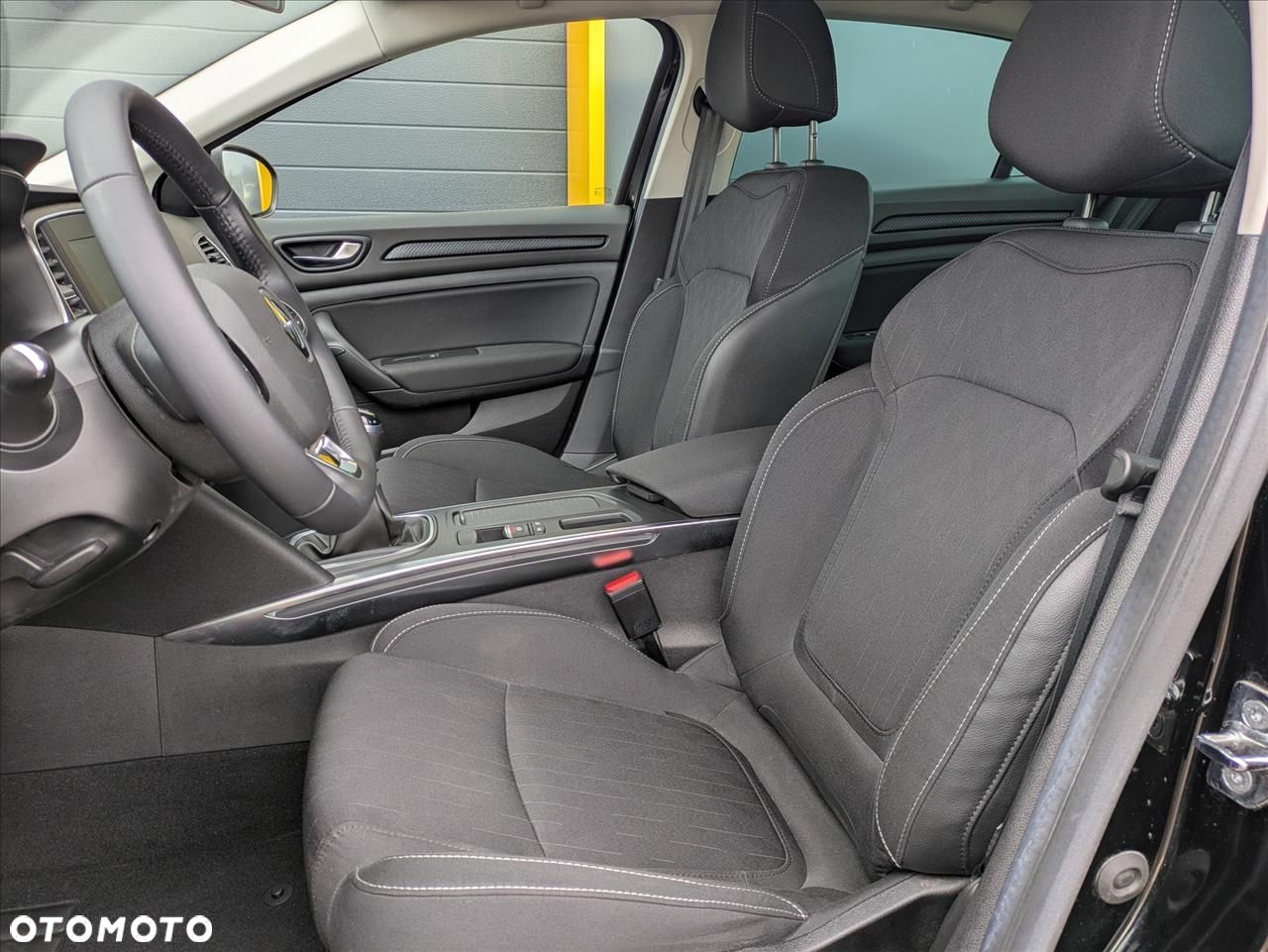 Renault Megane 1.3 TCe FAP Limited - 10
