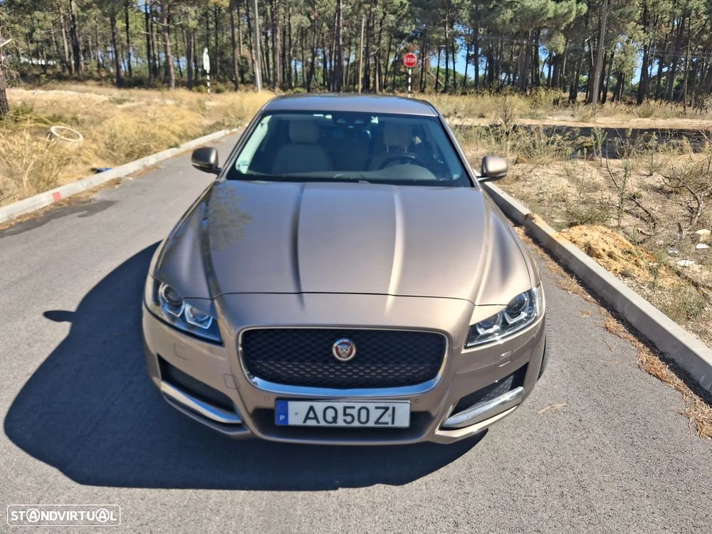 Jaguar XF E-Performance Prestige - 2