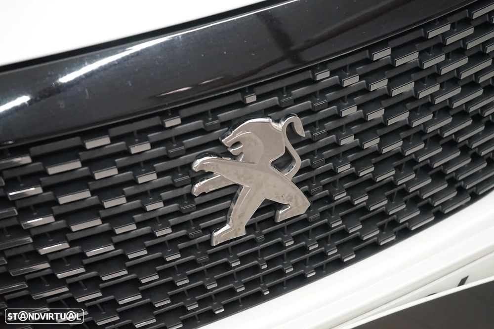 Peugeot 2008 1.2 PureTech Allure Pack EAT8 - 8