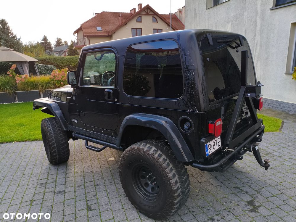 Jeep Wrangler - 3