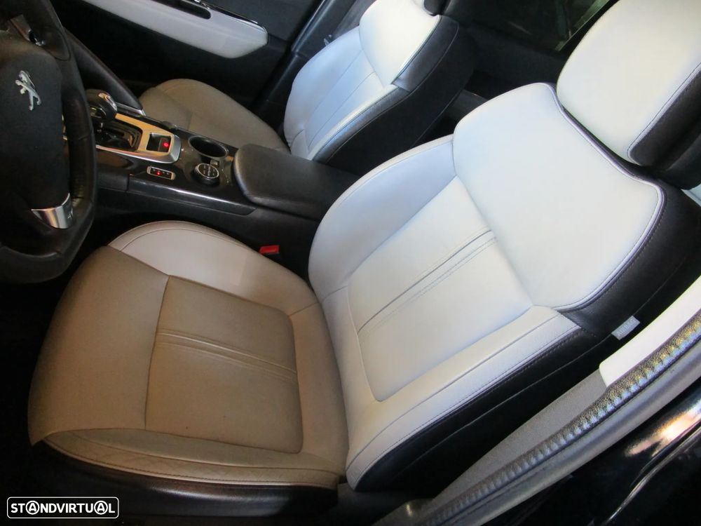 Peugeot 3008 2.0 HDi Hybrid4 Limited Edition - 11